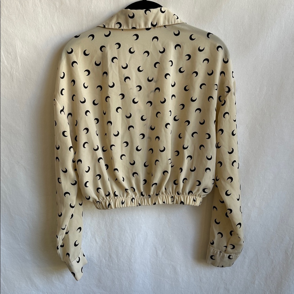 Timing brand cream and black crescent moon pattern long sleeve crop top, size S - Picture 4 of 9